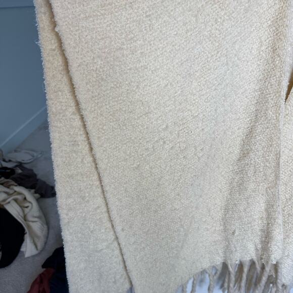 Free People Ivory Knit Fringe Trim Shawl Sweater Boho - Picture 2 of 5